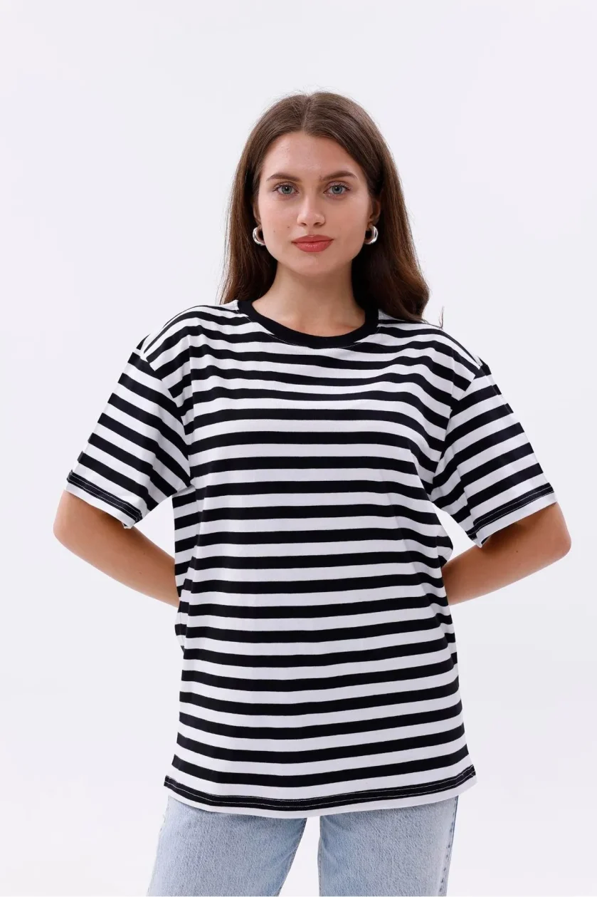 Kadın Oversize Çizgili Tişört - Görsel 11