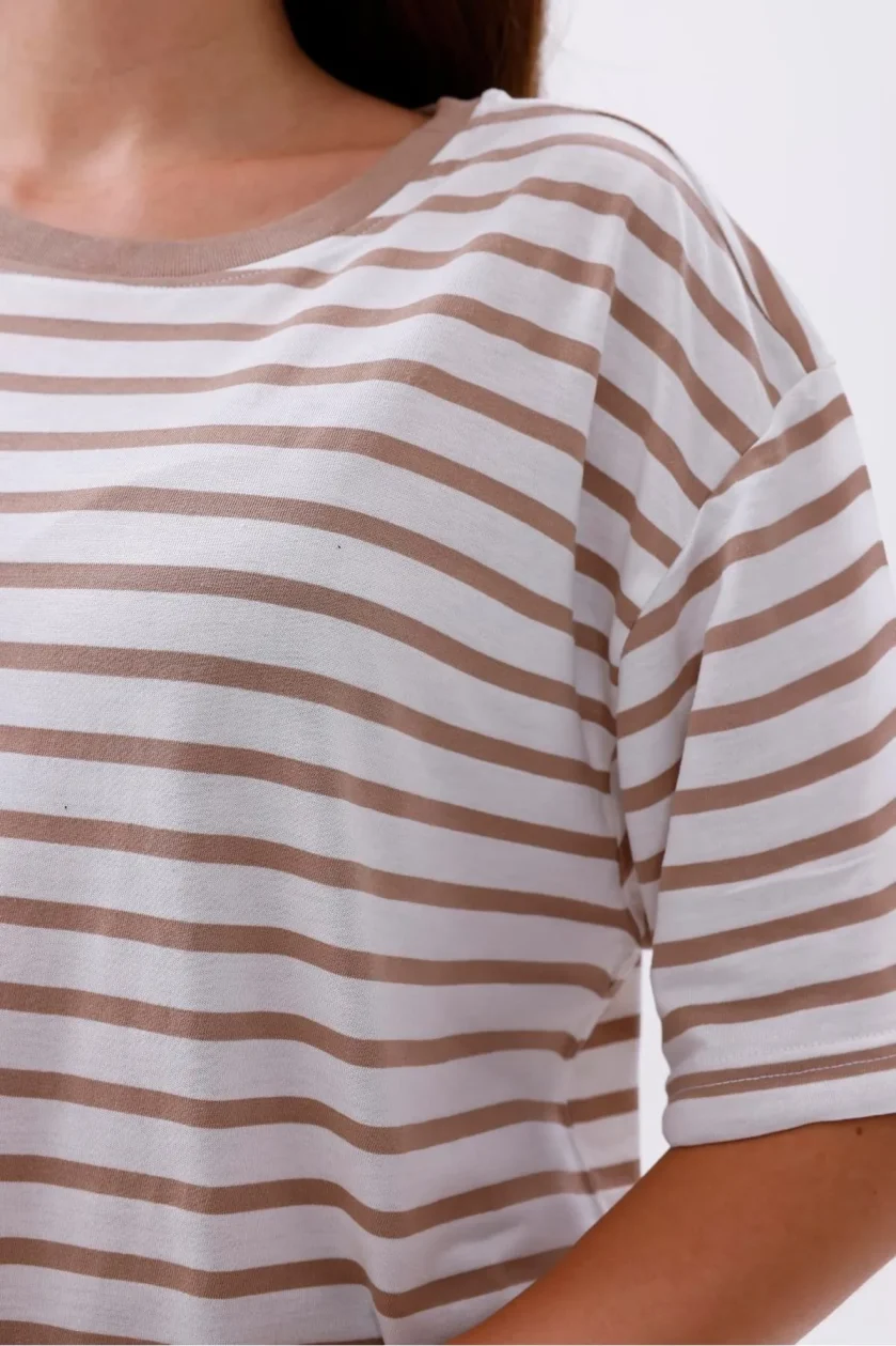 Kadın Oversize Çizgili Tişört - Görsel 14