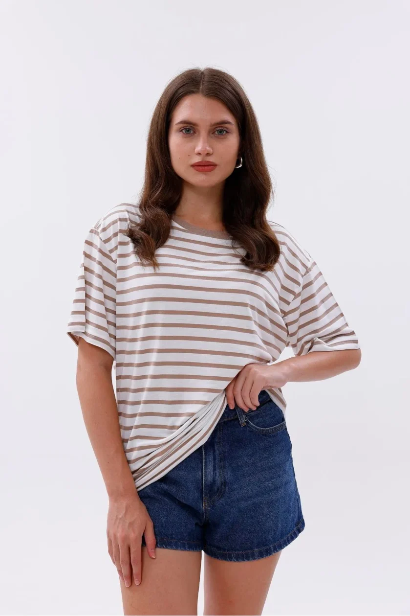 Kadın Oversize Çizgili Tişört - Görsel 17
