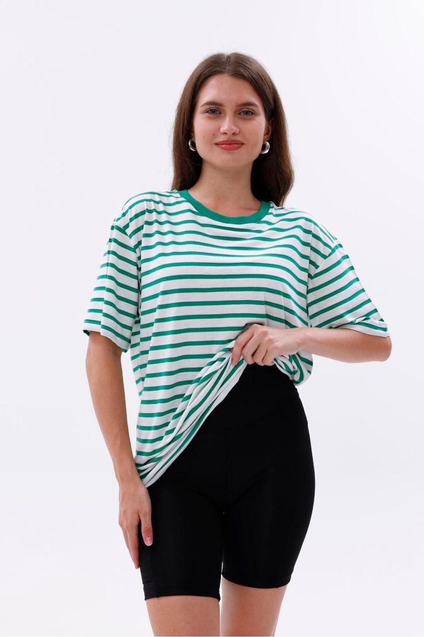 Kadın Oversize Çizgili Tişört - Görsel 3