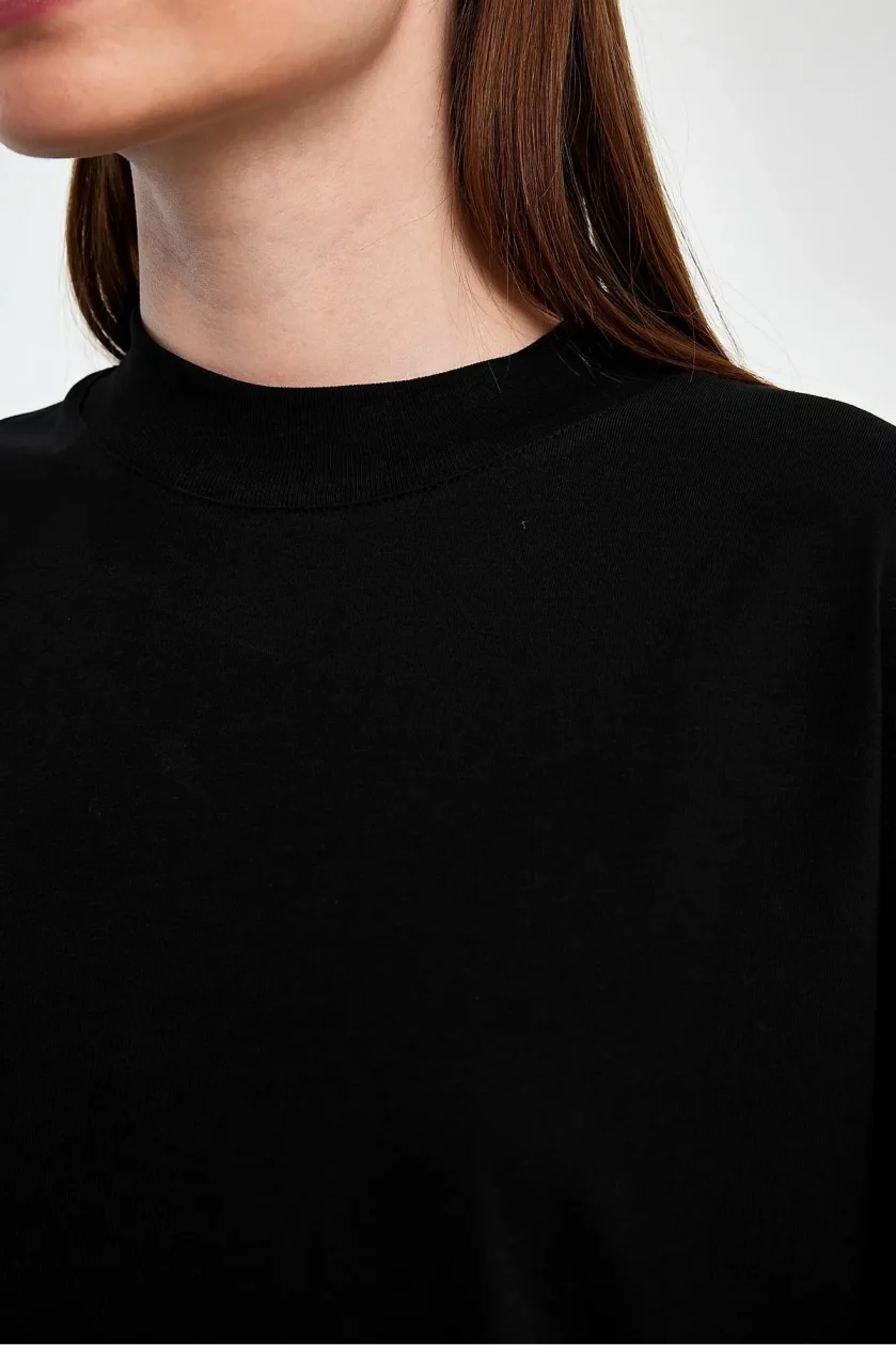 Kadın Yarım Balıkçı Yaka Kısa Kol T-shirt - Görsel 7