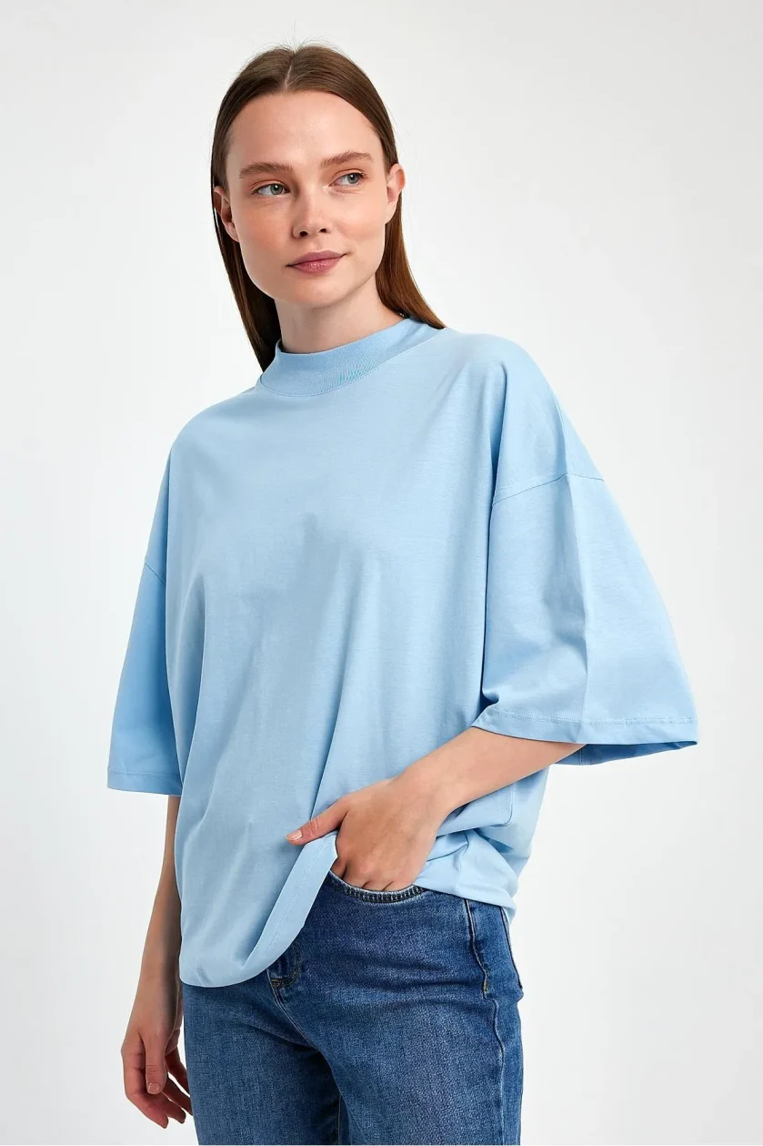 Kadın Yarım Balıkçı Yaka Kısa Kol T-shirt - Görsel 19