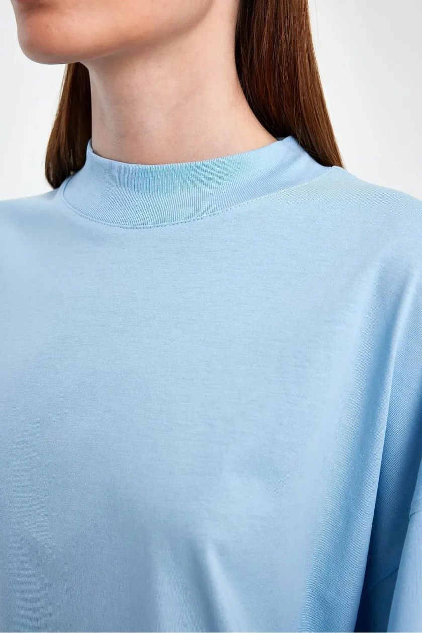 Kadın Yarım Balıkçı Yaka Kısa Kol T-shirt - Görsel 20